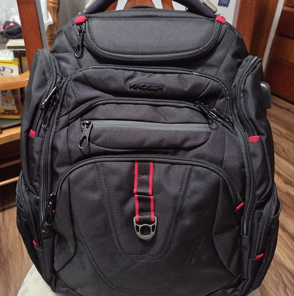 Travel Backpack - Picture 7 of 11